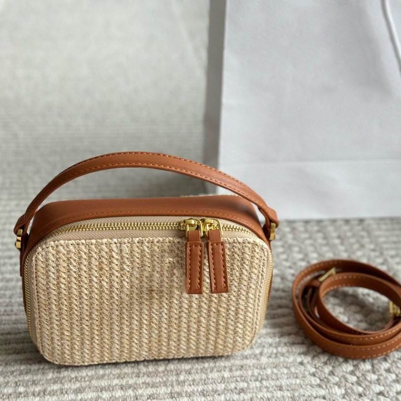 Luxury designer hot straw camera bag, fashion beach bag, casual handbag, versatile shoulder bag, classic crossbody bag, work bag, outdoor bag, travel bag, cosmetic bag