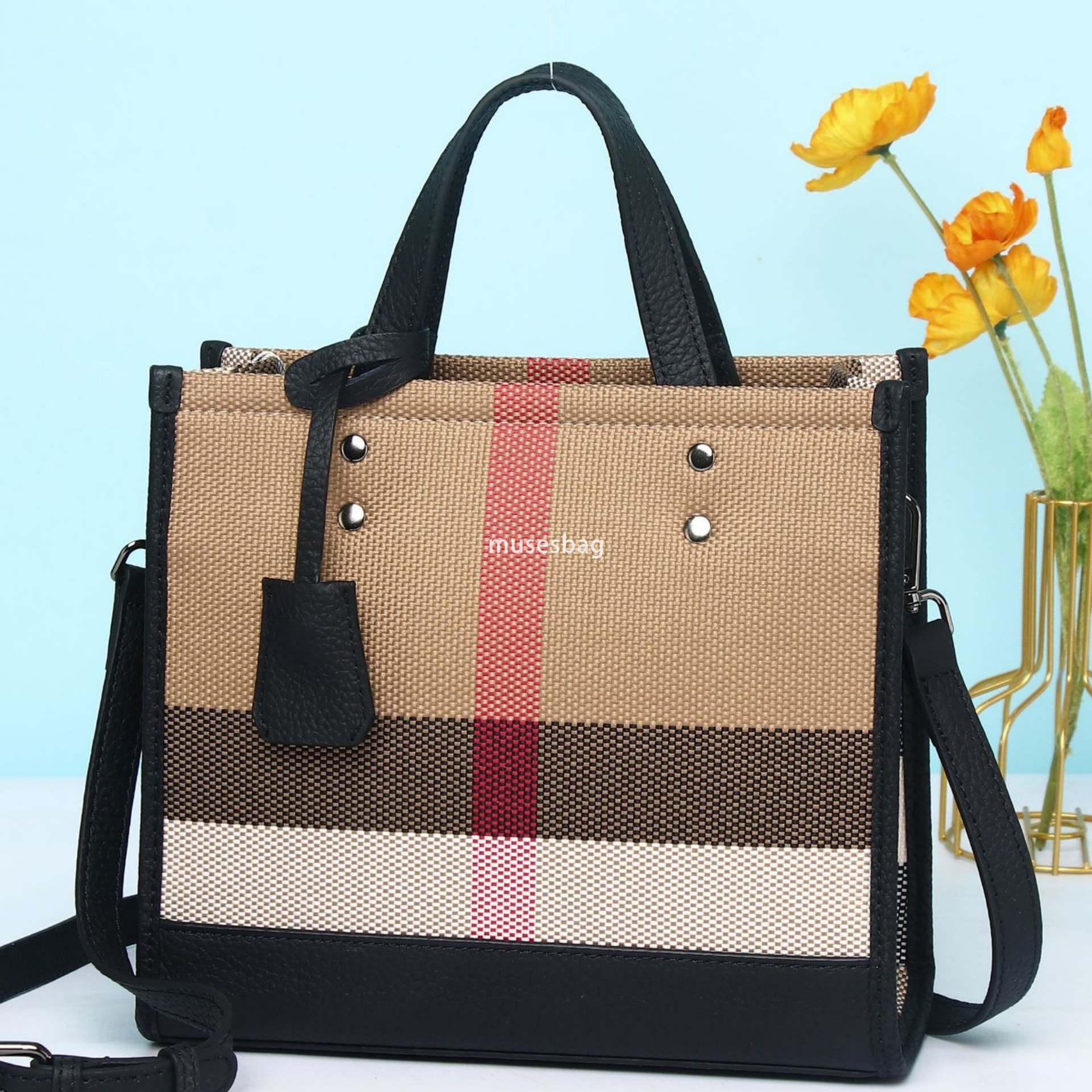 European and American fashion casual leather small square trendy new high-end plaid cowhide hand-held crossbody bag for women f6ba