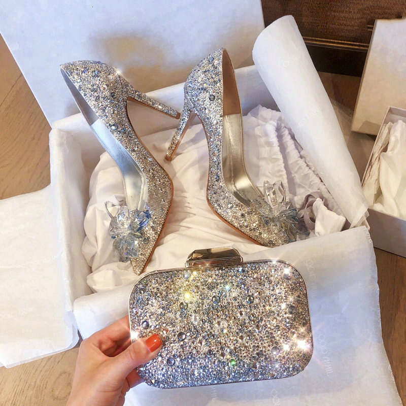 2023 New Princess Crystal Shallow Mouth Rhinestone Straps French High Heels Wedding Dress Bride Shoes Women Party Pumps Kq3