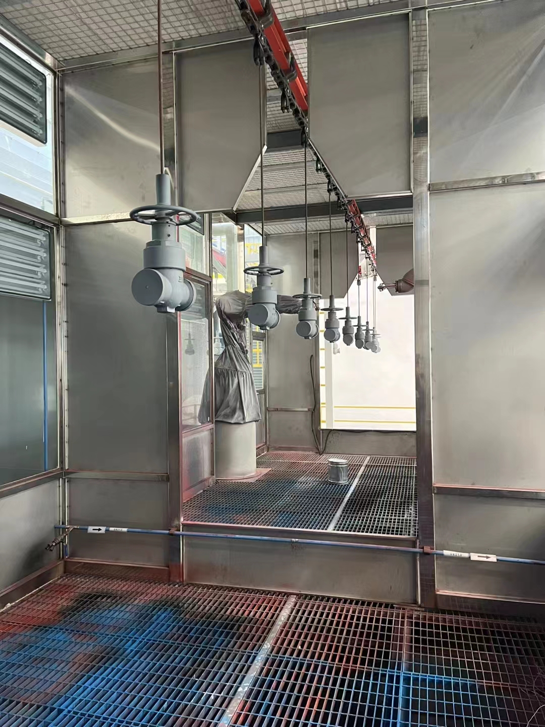 Painting equipment (Customized with pictures)