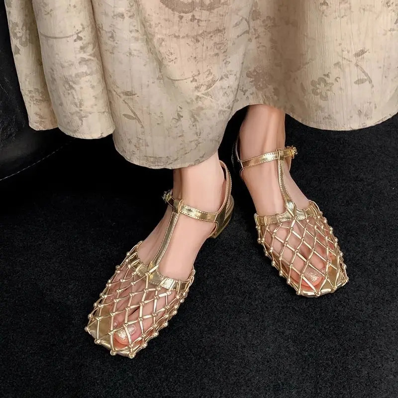 Summer High Quality Retro Style Gold Hollow Mesh Baotou Womens Sandals After Empty Low Heels Fashion Womens Shoes 240627