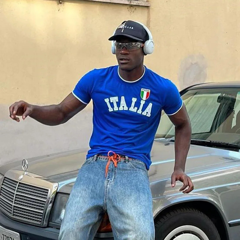 ITALIA Letter Print Blue Oversized T Shirt Harajuku Men Clothing Graphic American High Quality Goth Street Y2k Tops 240619