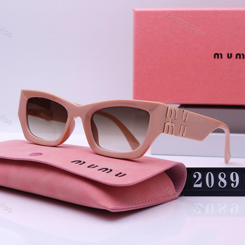 Designer Sunglasses for Women Men Goggle Beach Sun Glasses Classic Square Metal Legs Letter Design Eyeglasses
