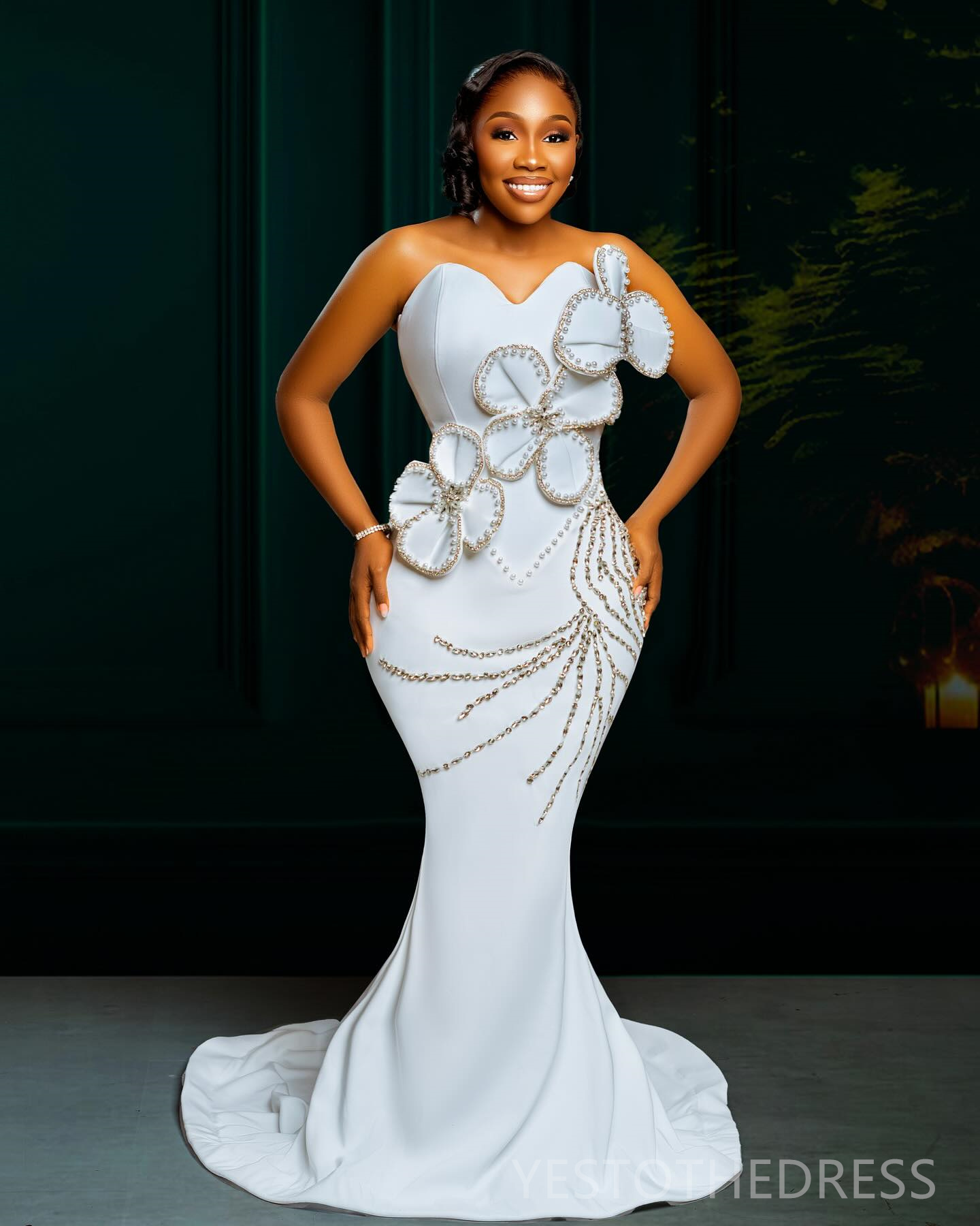 2024 Mermaid Wedding Dress For Bride With Detachable Train Bridal Gowns Sweetheart Neckline Hand Made Flowers Rhinestones Wedding Gowns for Black Wome