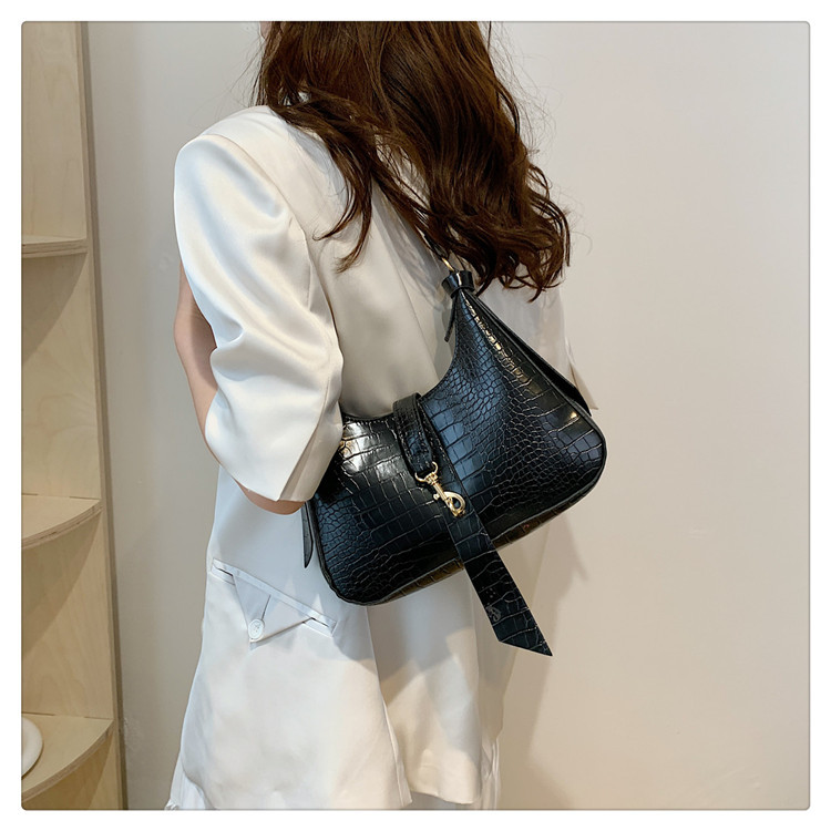 Designer Women Crossbody Shoulder Bag New Fashionable Versatile Casual Gentle Style Simple Exquisite Beige Commuting Free shipping