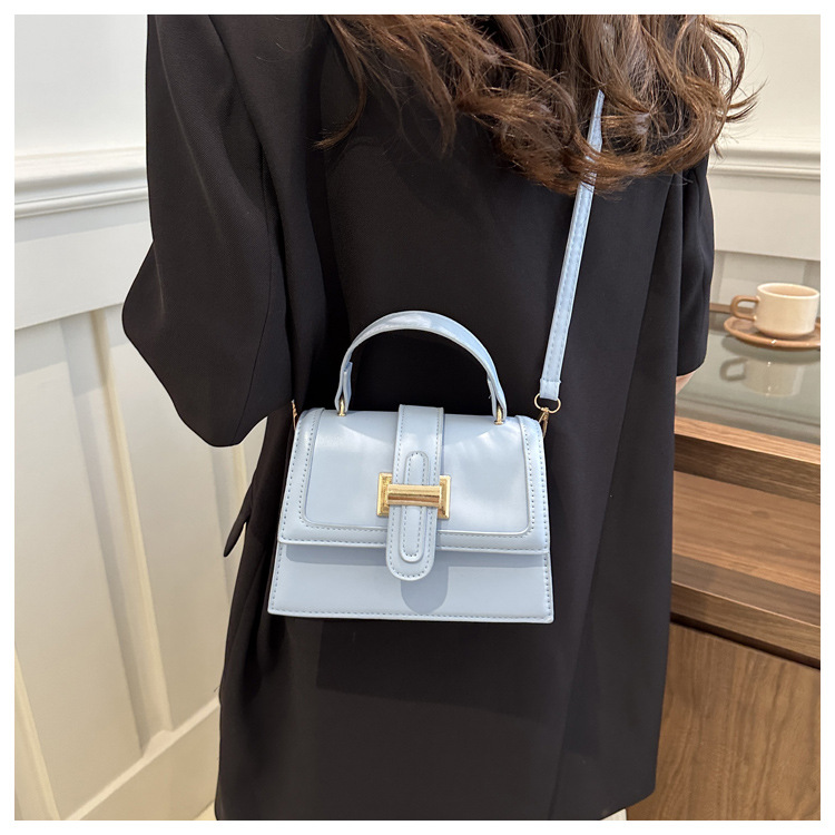 Crossbody Bag: hot Versatile & Stylish Women's Shoulder Handbag (Black)