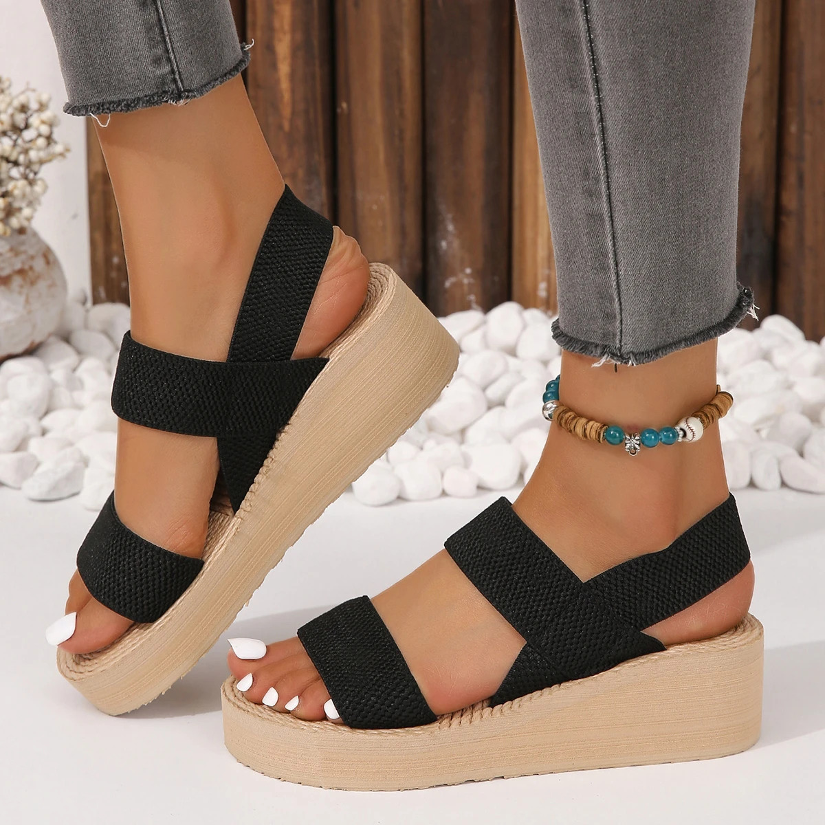 Womens fashion trend anti-slip wear-resistant pure black belt soft soled high-heeled sandals casual sandals 240627