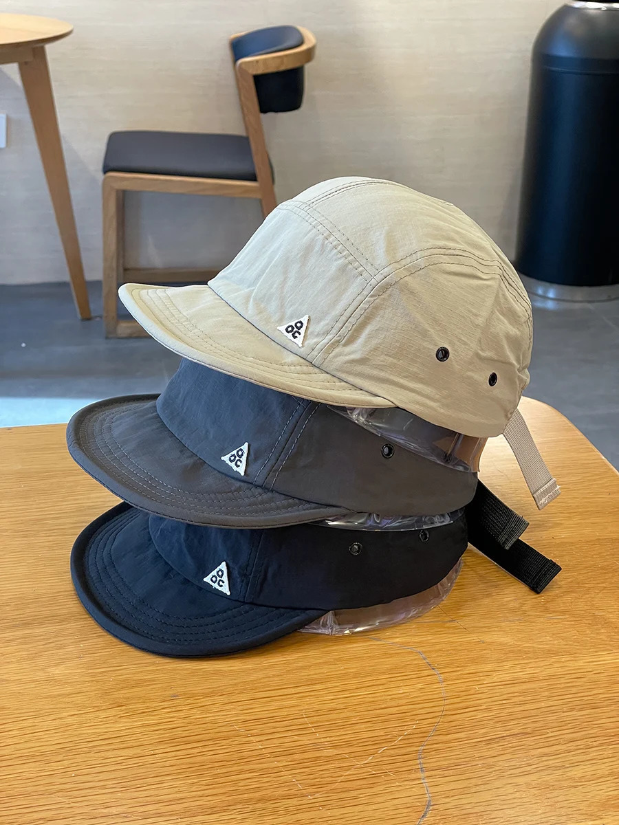 Outdoor Quick-Dry Baseball Cap Womens Japanese Short Brim Baseball Hat Men and Women Street Soft Brim Five-Piece Sun Hat 240621
