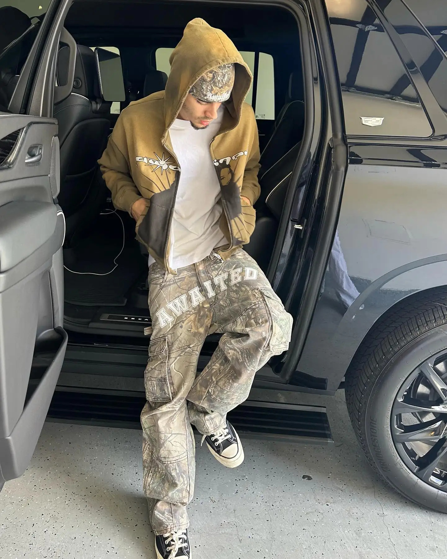 Y2K Retro Fashion Camouflage Cargo Pants Men Streetwear Baggy Jeans Wide Leg Straight Trousers Multiple Pockets Denim 240626
