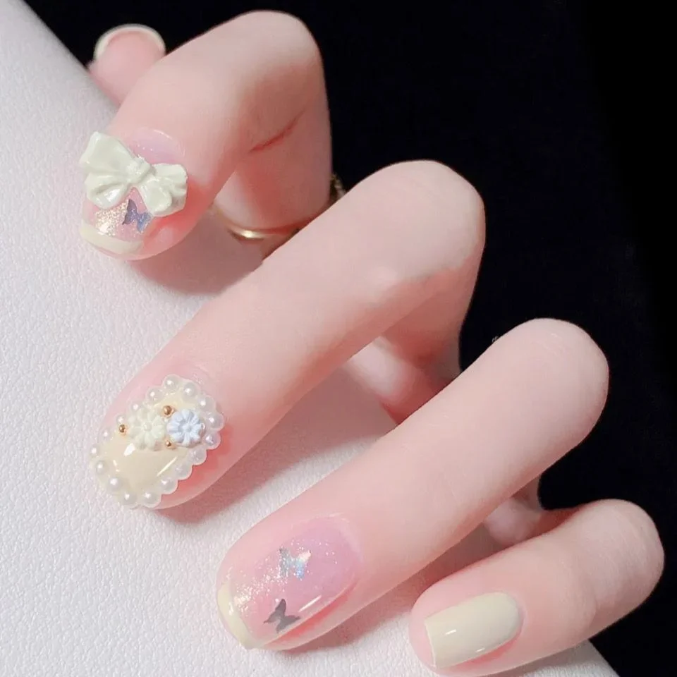 Cute Bow Cherry Blossom Fake Nails Cherry Blossom Rain Short Nail Patch Palace Pearl Handmade Light Therapy Nail Bridal Nail Art