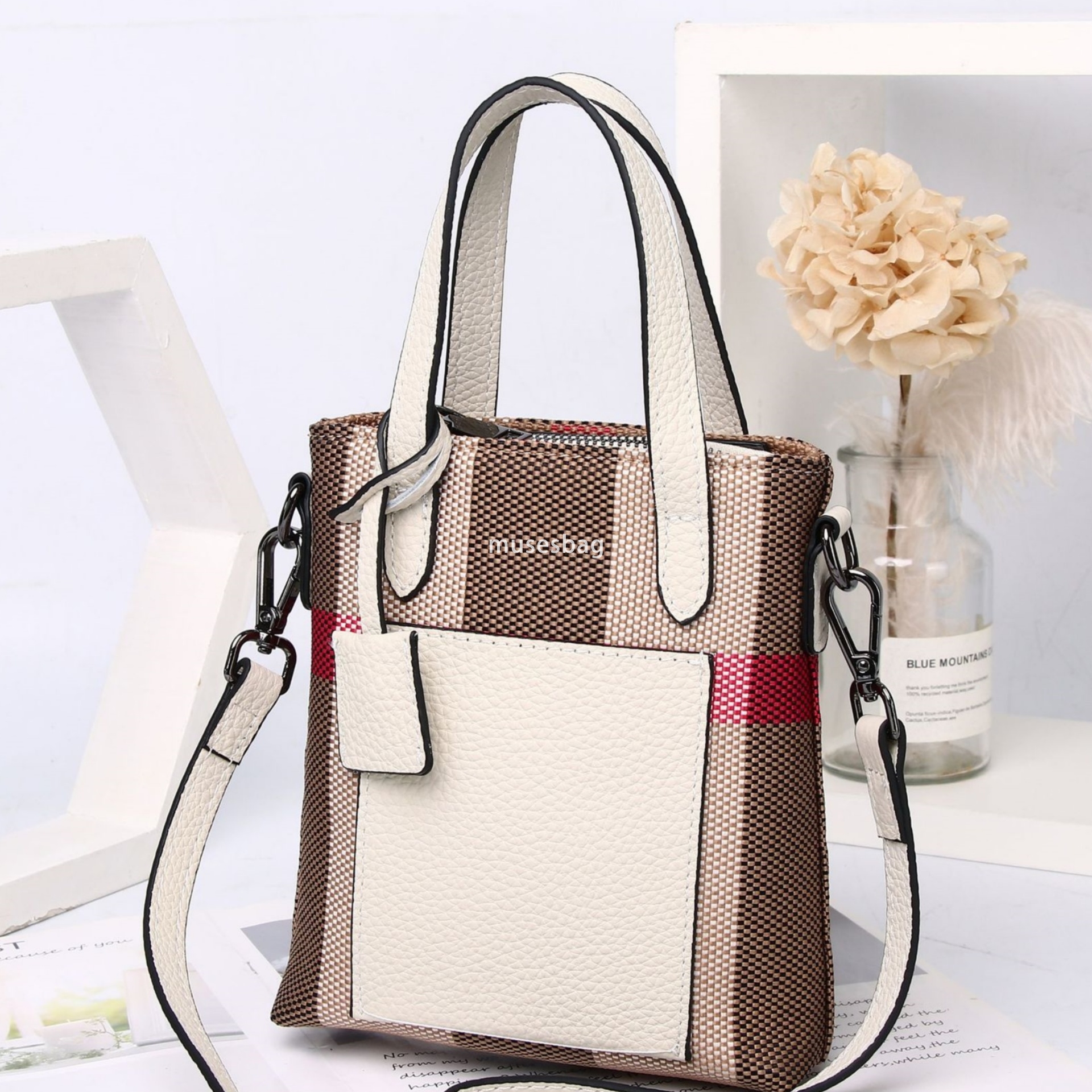 European and American light luxury checkered canvas leather phone case with retro contrasting color large brand mini women's crossbody bag pleate