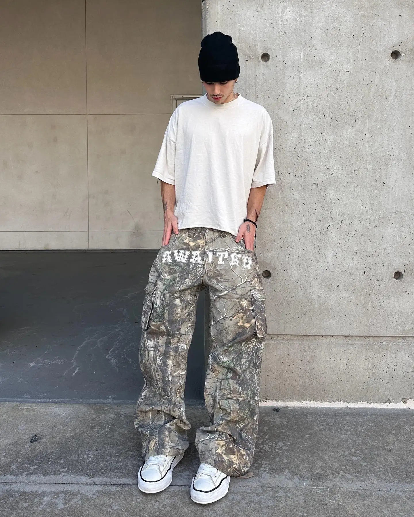 Y2K Retro Fashion Camouflage Cargo Pants Men Streetwear Baggy Jeans Wide Leg Straight Trousers Multiple Pockets Denim 240626