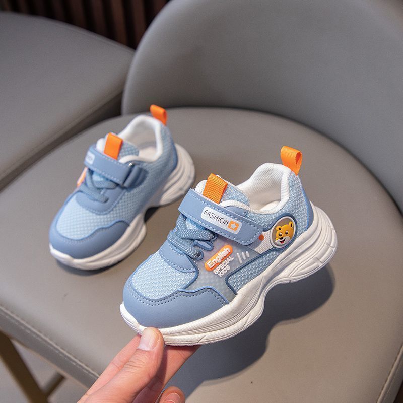 Sneakers Autumn and Winter Children's Sports Shoes In The Upper Casual Board Shoes In The Big Children's Basketball Boys Shoes 231009