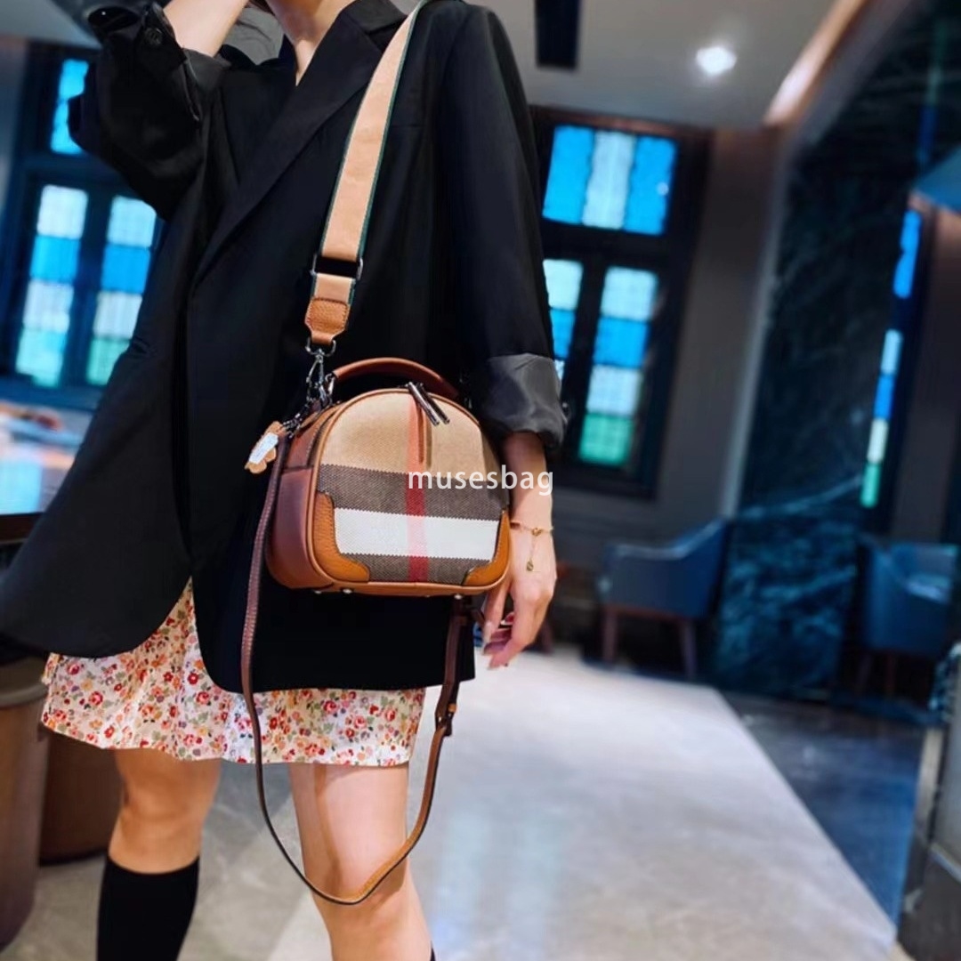 High quality niche design fashionable cowhide women's bag new single shoulder bag fashionable apple bag versatile trendy crossbody bag handbag