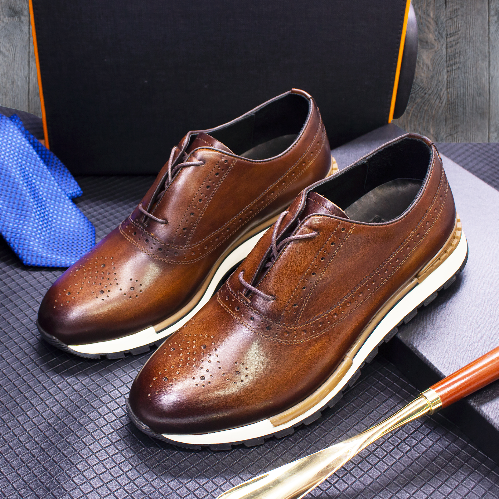 Men's casual sports leather shoes non-slip heightened comfort handmade Brogue style high-end leather shoes dating party shoes