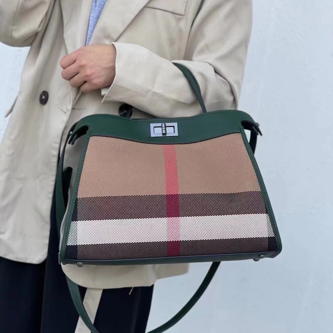 Advanced fashion niche design new leather canvas shoulder handbag high-quality high-capacity crossbody bag essential for commuting 2bea 4