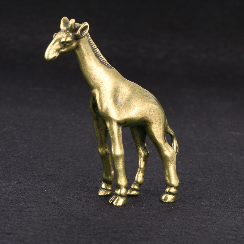Antique Made Old Pure Copper Giraffe Ornaments Solid Brass Study Tea Pet Miscellaneous Play Ancient Metal Crafts Collection