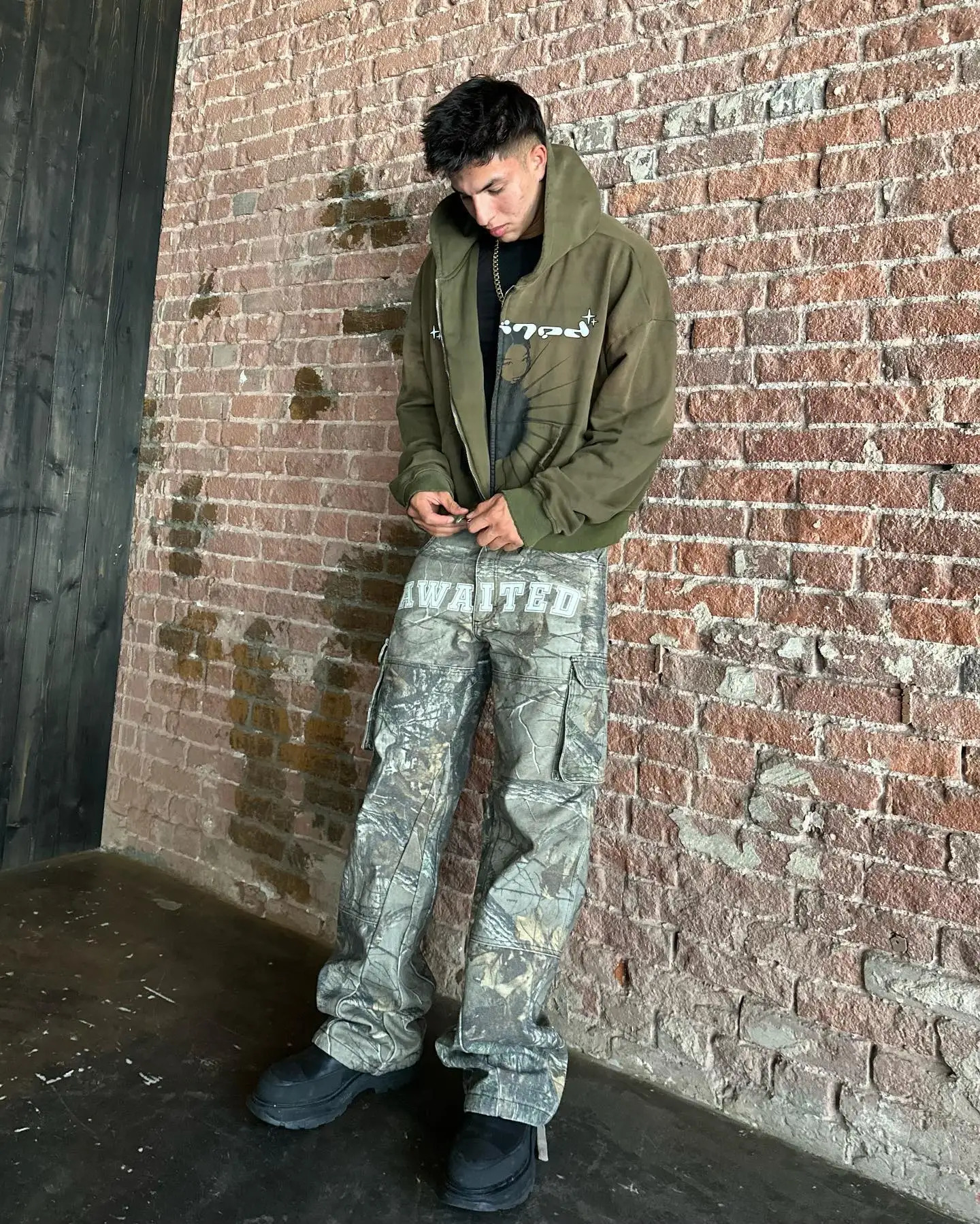 Y2K Retro Fashion Camouflage Cargo Pants Men Streetwear Baggy Jeans Wide Leg Straight Trousers Multiple Pockets Denim 240626