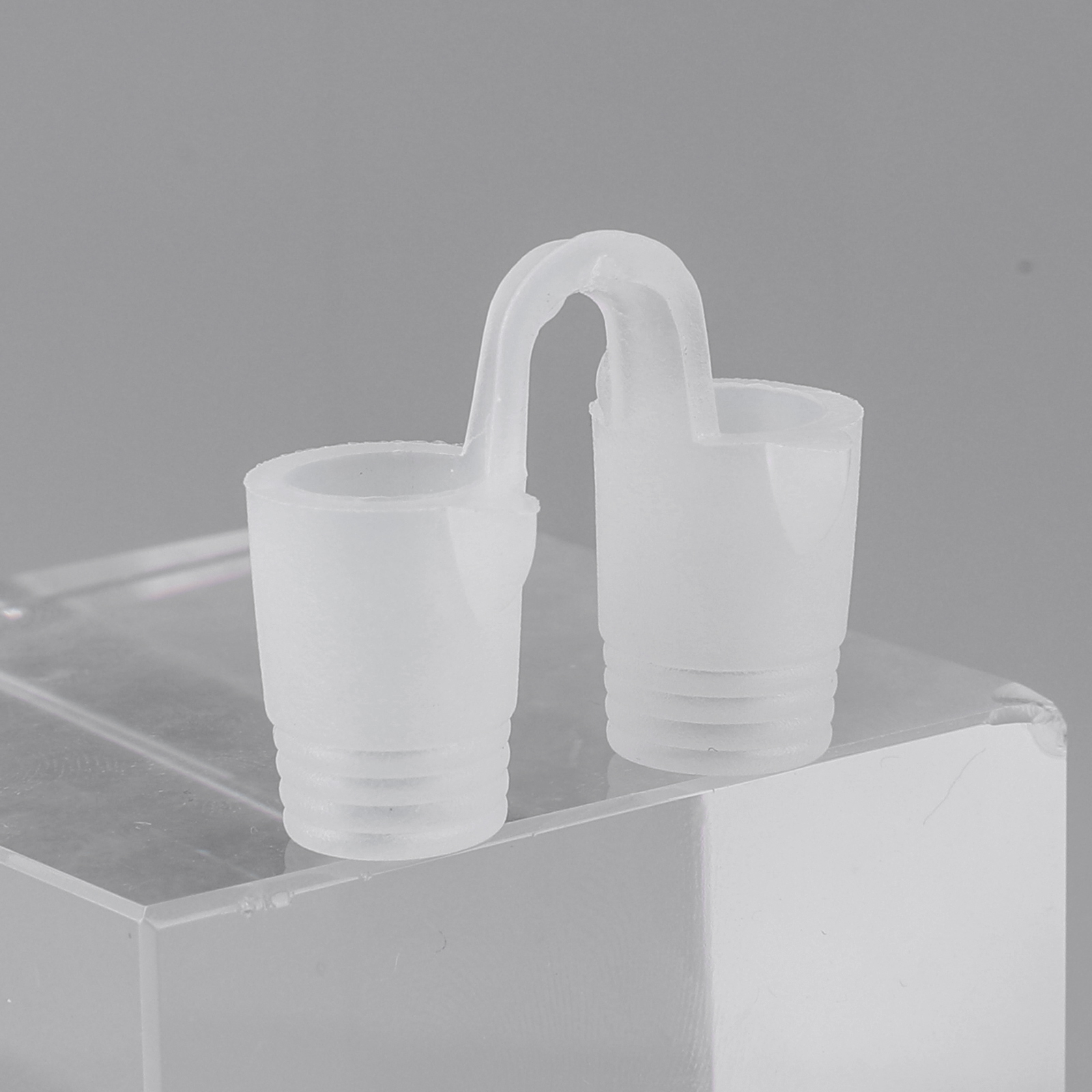 4 Pcs Nose Vent Sinus Relief Dilator Soft Silicone Vent Reusable Snoring Device Enjoy A Peaceful Night Sleep for Nasal Snorers