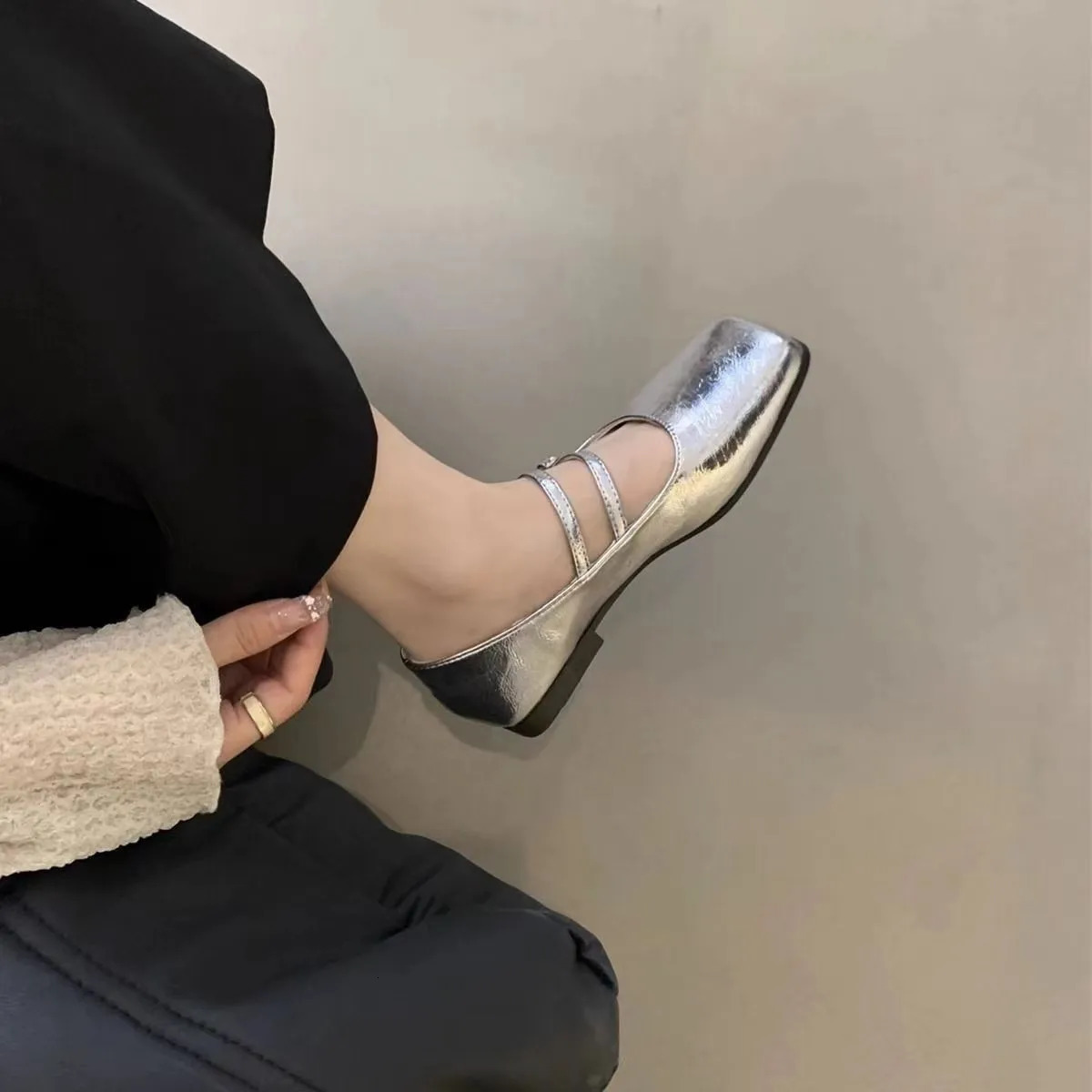 Mary Jane Shoes for Women 2024 Retro Medium Flat Womens Single Shoes Soft and Comfortable Ballet Shoes Zapatos De Mujer Q51 240629