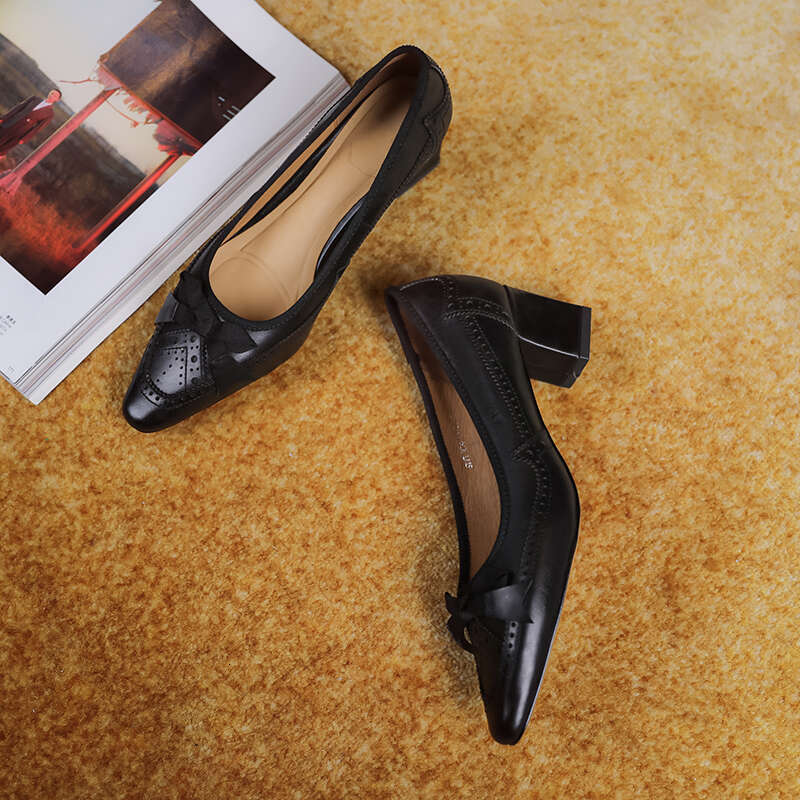 Women Genuine Leather Thick Heel Oxford Shoes Pointed Toe Ladies Retro Slip On Pumps Brogues