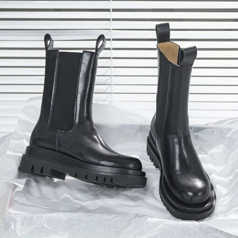 Fashion Chunky Women Medium New Autumn Winter Casual Thick Soled Slip-On Short Boots Plush Black Leather Woman Shoes