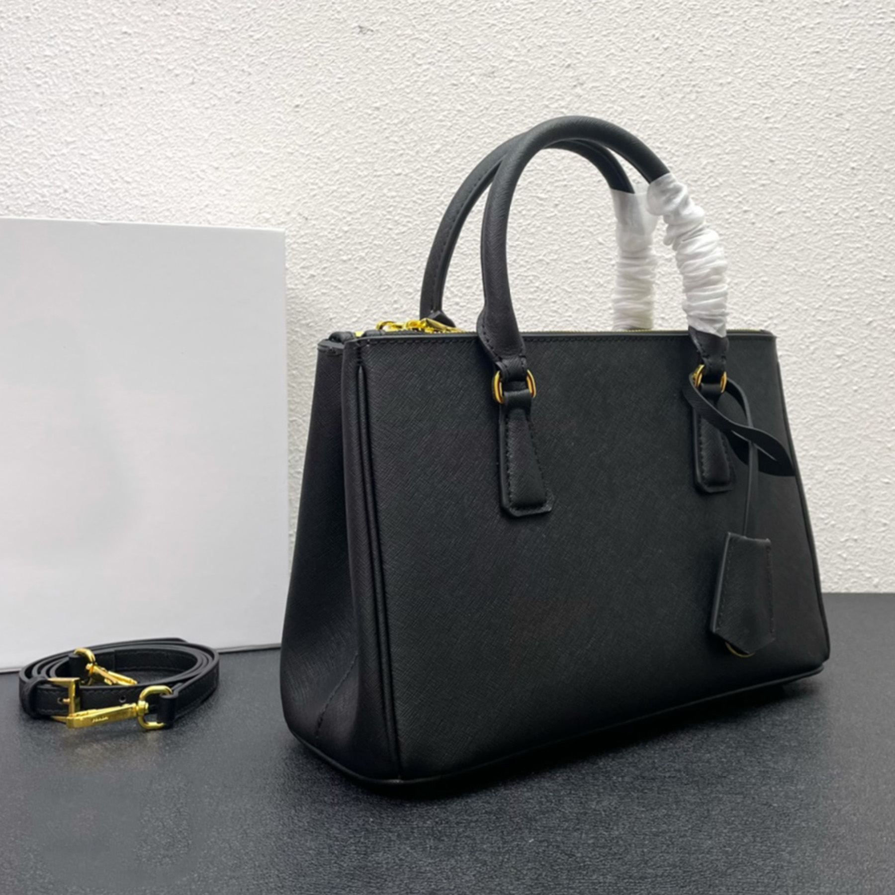 High Quality Galleria Saffiano Leather Designer Removable Strap Key Ring Shoulder Golden Hardware Crossbody Bag Classic Women Casual Handbag 250607