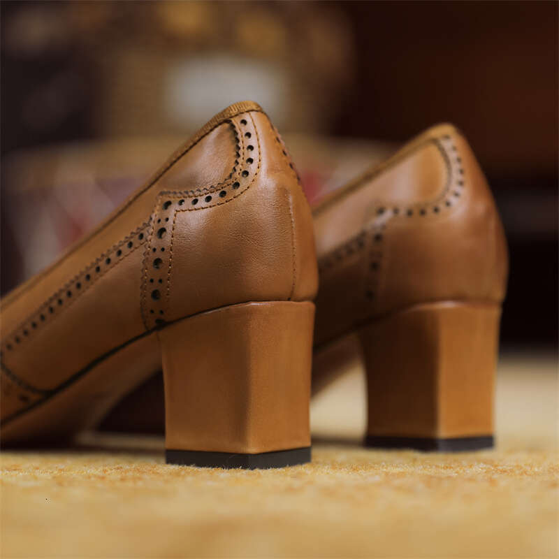 Women Genuine Leather Thick Heel Oxford Shoes Pointed Toe Ladies Retro Slip On Pumps Brogues