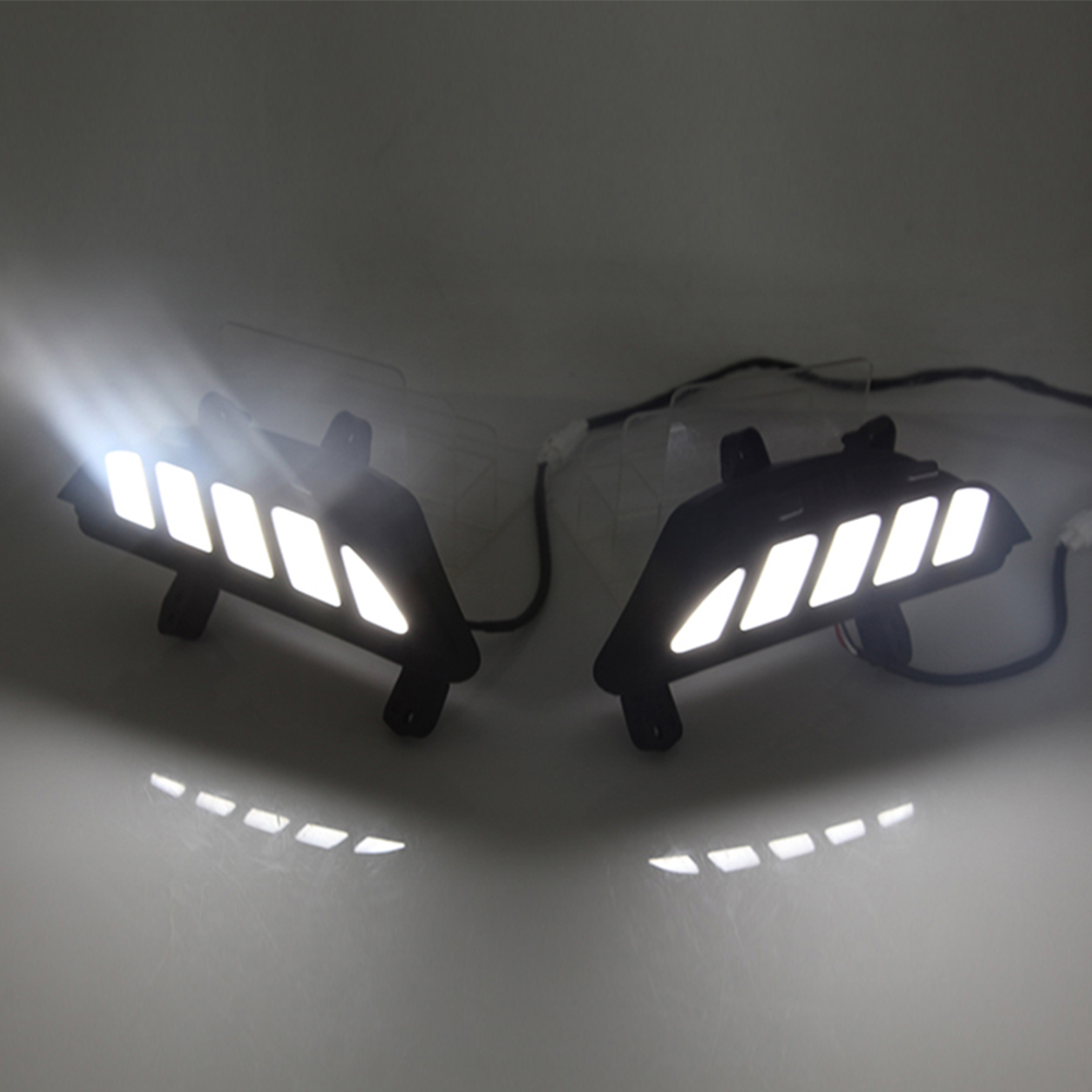 Car LED Turn Signal Light DRL daytime running lights with fog lamp hole for Mazda 3 axela 2014 2015 2016 Foglight