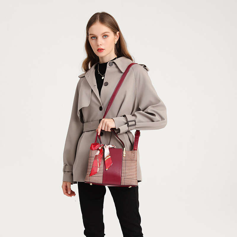 Day Gift Mother's for Mom: New Grandmother's Style Middle aged Large Capacity Wedding Bag, Women's Handbag, One Shoulder