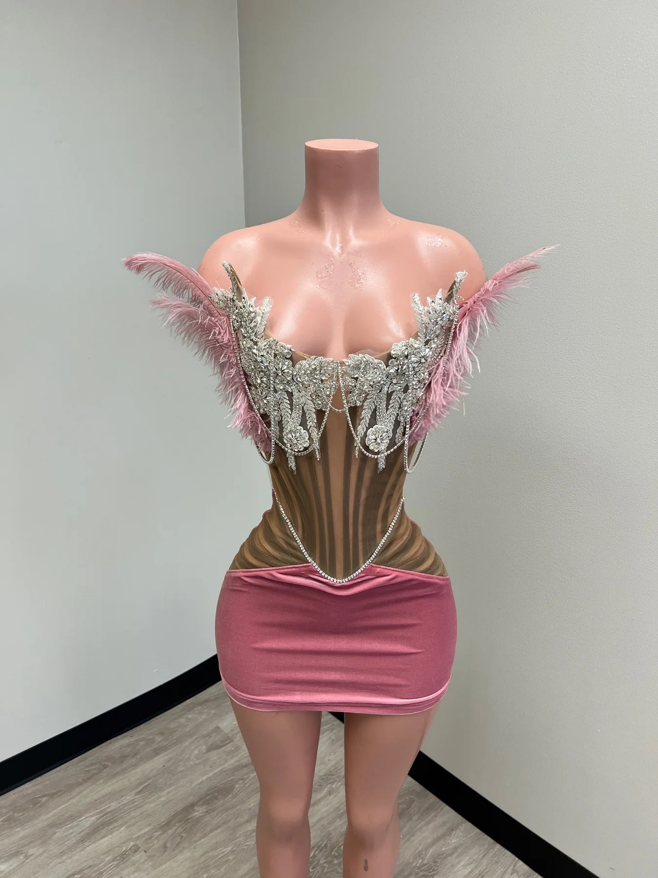 Crystals Pink Short Prom Dresses For Black Girls Feather See Through African American Cocktail Dresses Birthday Party Homecoming Gowns J021