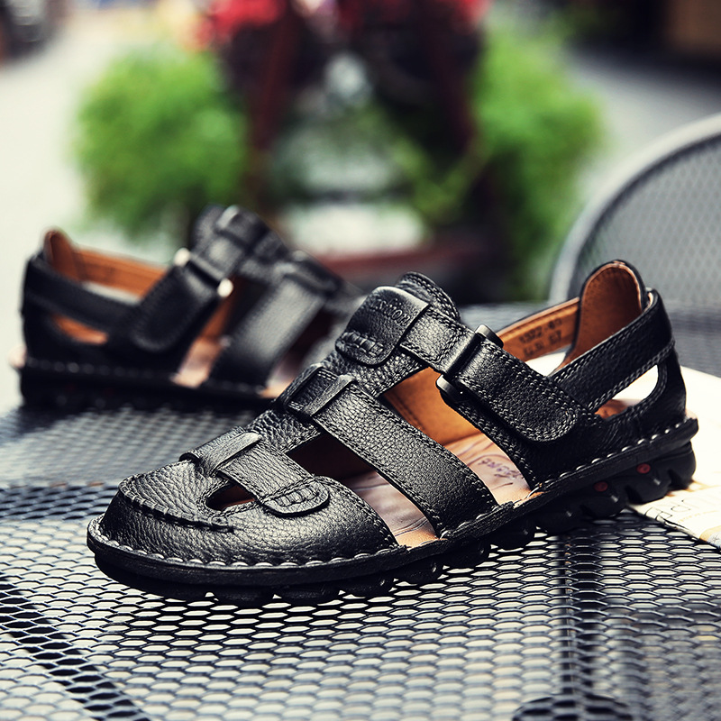 Mens Summer Breathable Sandals Leather Beach Shoes Casual Non-slip Slippers High Quality Loafers Men Sandals 2020