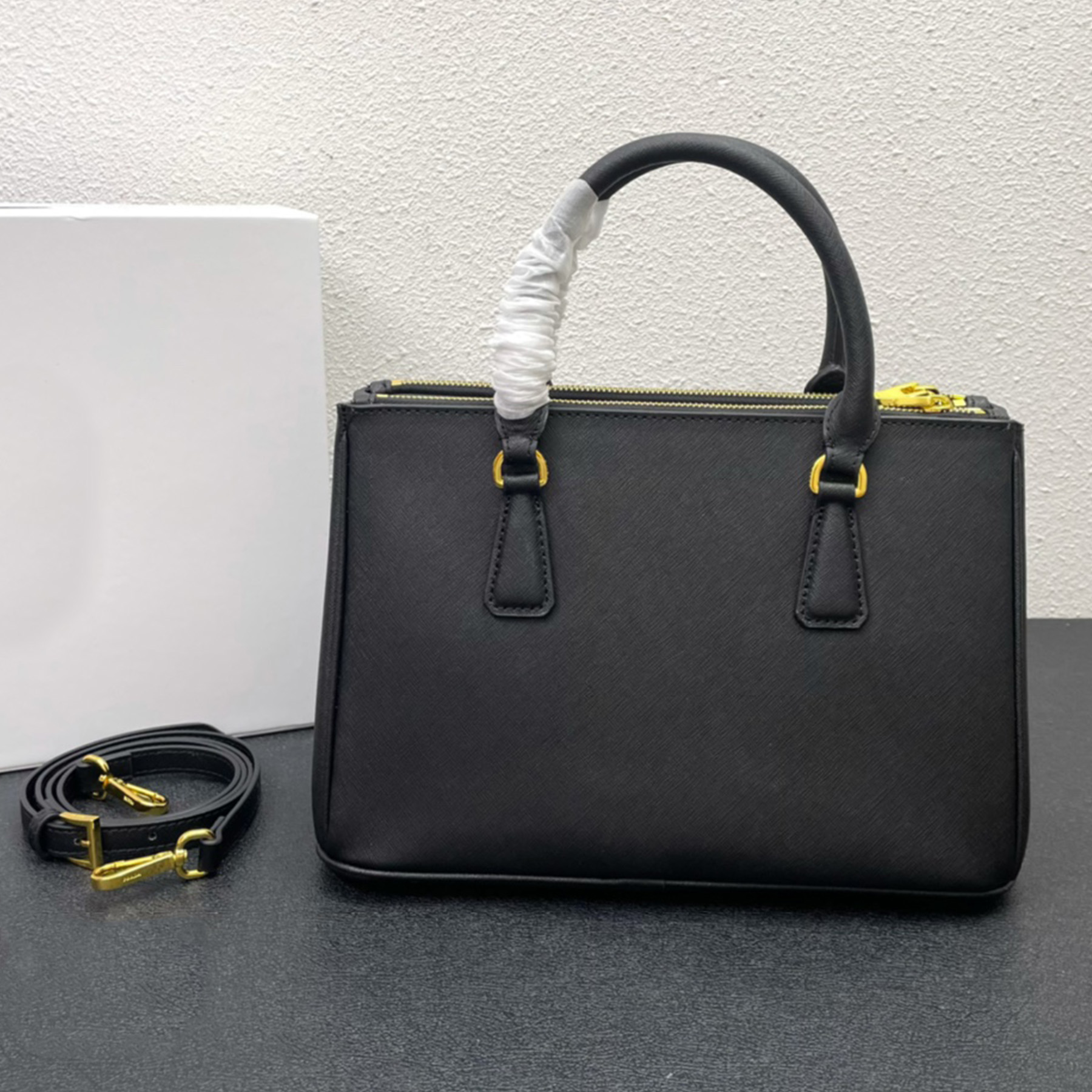 High Quality Galleria Saffiano Leather Designer Removable Strap Key Ring Shoulder Golden Hardware Crossbody Bag Classic Women Casual Handbag 250607