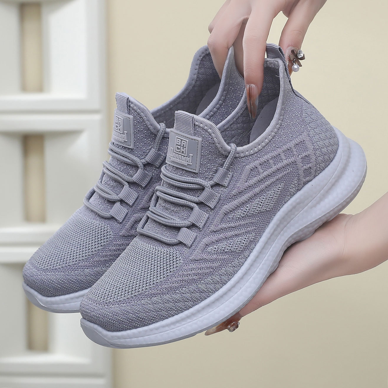Sports 2024 Summer New Soft Sole Wear resistant Lightweight Running Breathable Anti slip Comfortable Casual Shoes Free Shipping