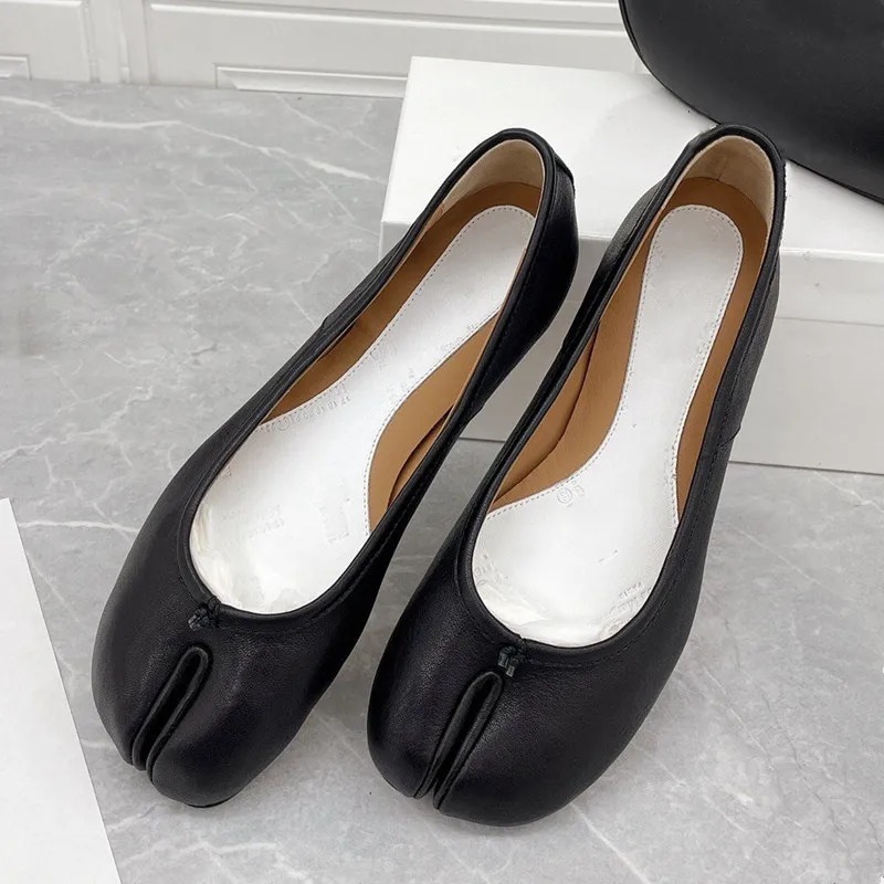 sheepskin split toe single womens leather flat bottom pigs hoof grandma shallow mouth ballet Lefu shoes 240629