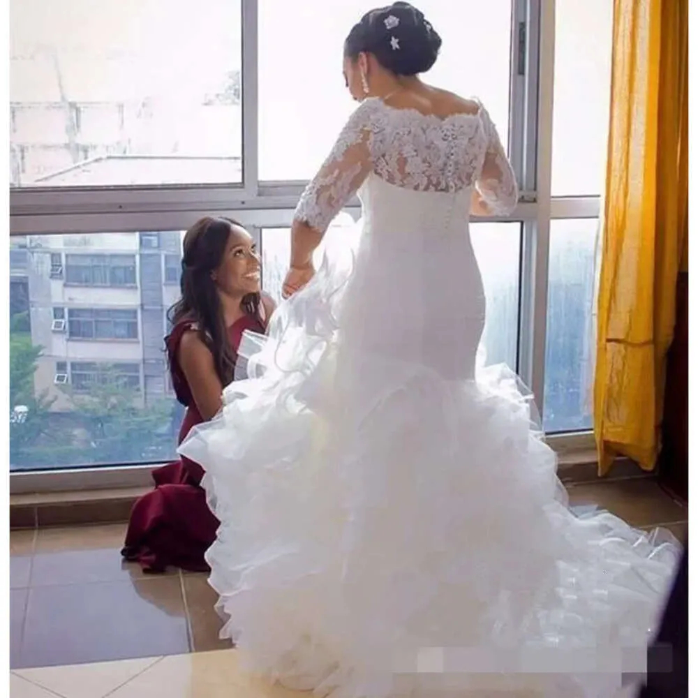 2024 Ruffles Tiered Mermaid Wedding Dresses White Lace Long Bridal Gowns Half Sleeves Scoop Neck Plus Size African Bride Dress Custom Made