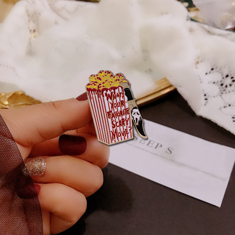 Scream Scary Movie Ghostface killer knife bloody Popcorn enamel pin Wes Craven horror movie brooch
