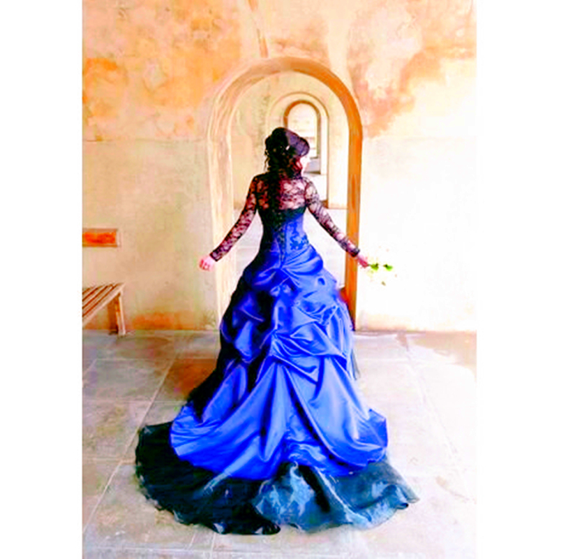Royal Blue And Black Gothic Wedding Dresses With Lace Jacket Ruched Long Train Plus Size Bridal Gowns Satin Vintage Bride Dress Vestido De Novia