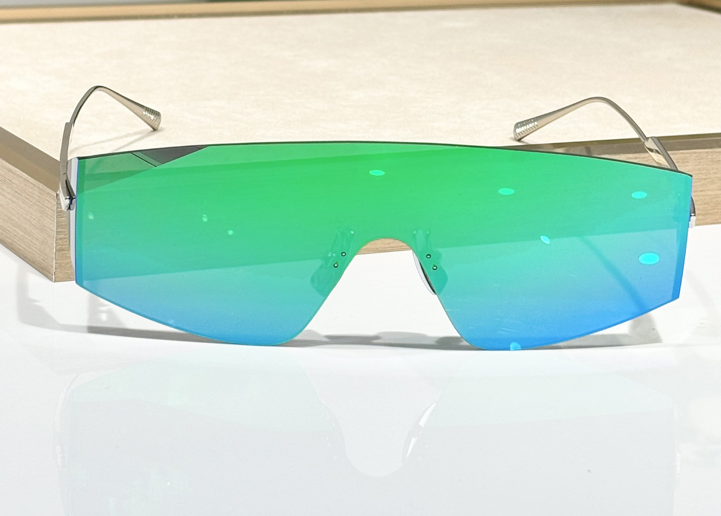 Blue Mirror Shield Sunglasses for Men Women Rimless Wrap Sunglasses Summer Stylish Shades Glasses Brown Shaded UV400 Eyewear with Box