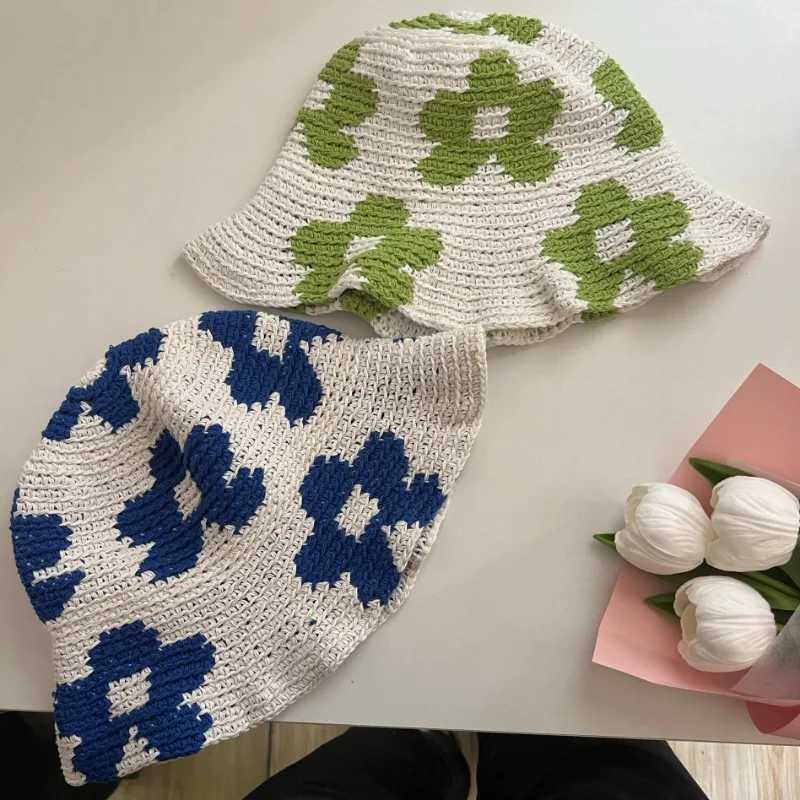 Wide Brim Hats Bucket Hats Korean Flower Cotton Knitted Hand Hook Sun Bucket Hat Women Spring Summer Seaside Vacation Photo Bucket Hat