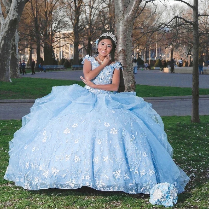 Sky Blue Quinceanera Dresses Ball Gown Prom Dresses Applique Beads Tull Sweet 16 Dress Birthday Party Princess Gown Vestidos De