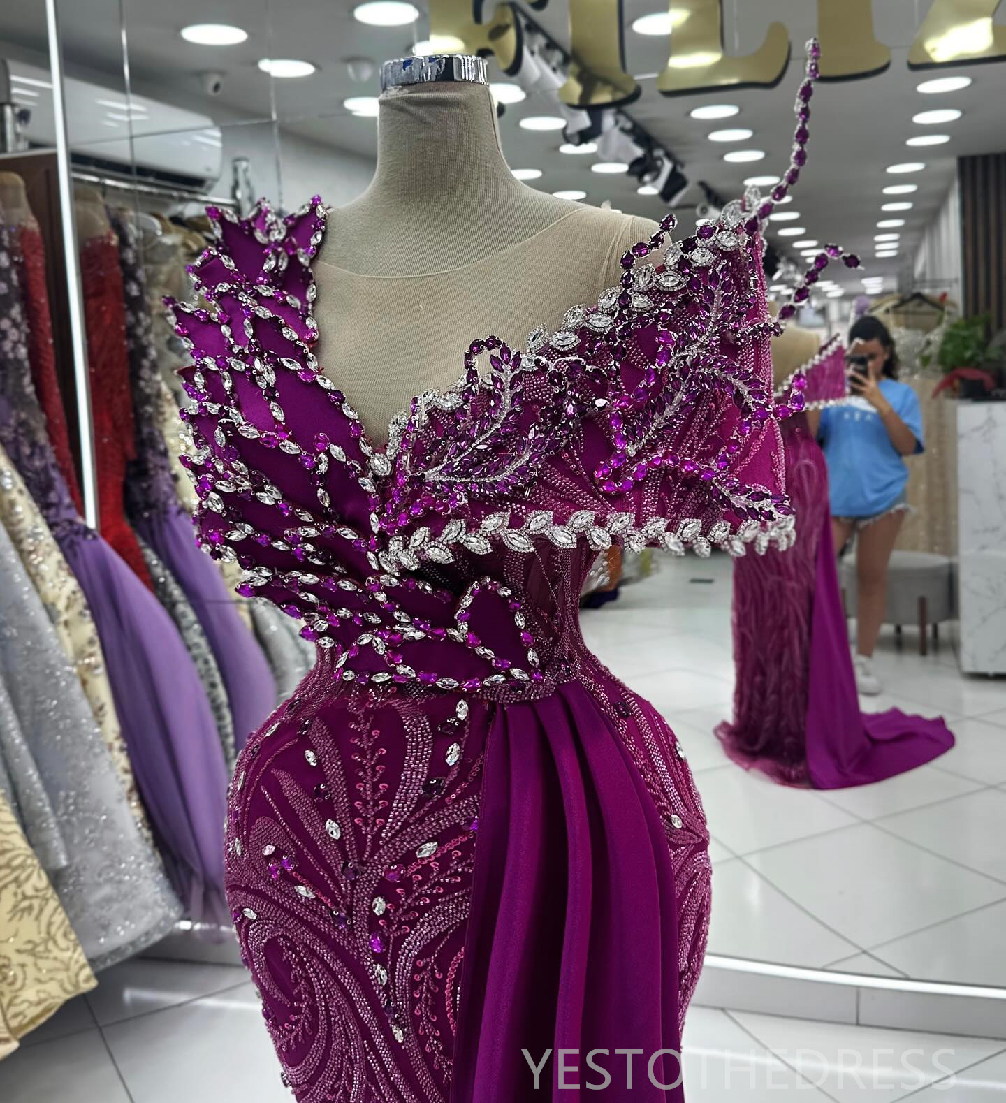 2024 Grape Prom Dress Mermaid Prom Dresses for Special Occasions Illusion Evening Formal Dresses for Women Sheer Neck Beaded Lace Second Reception Gow