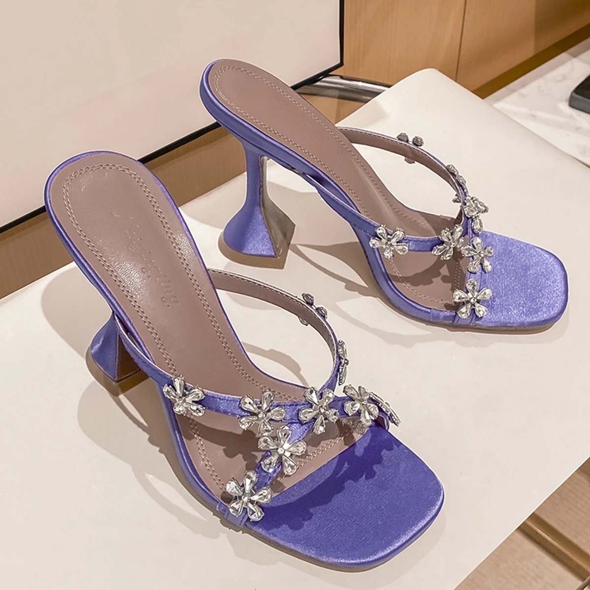 Summer silver high heels black sandals and slippers plum blossom Rhinestone black sandals suitable for women to wear 240629