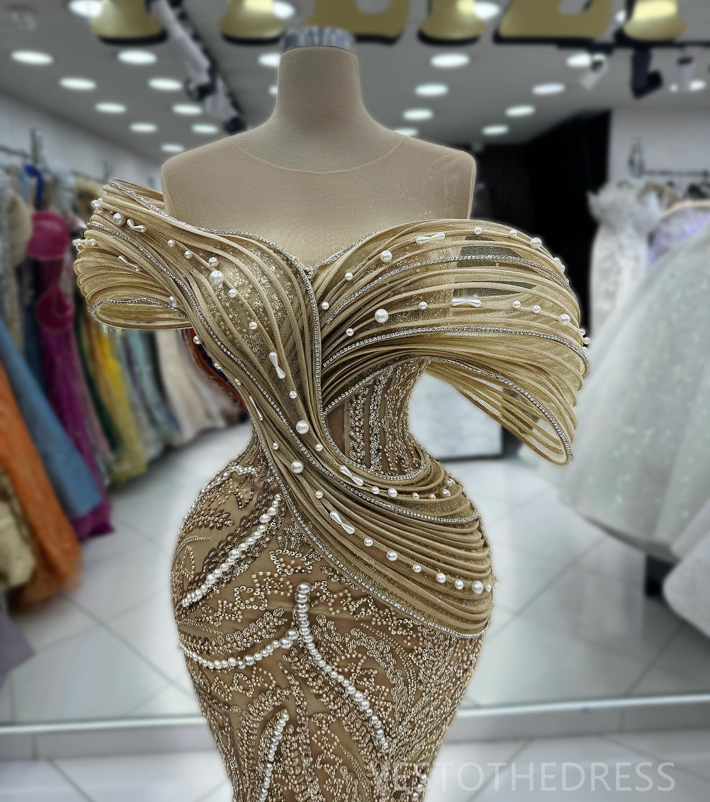 2024 Plus Size Gold Prom Dresses for Special Occasions Mermaid Promdress Formal Dresses for Women Sheer Neck Illusion Beaded Lace Rhinestone Engagemen