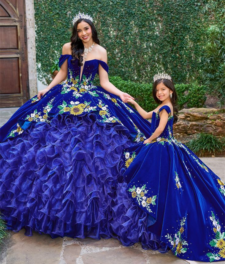 Sunflowers Embroidery Ball Gown Quinceanera Dresses Ruffles Tiered Organza Skirt Off Shoulder Royal Blue Prom Party Gowns Vestido De 15 Anos