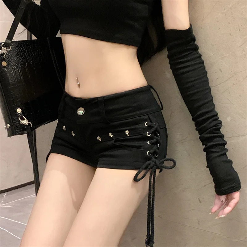 Womens Black Gothic Denim Shorts Streetwear Y2k Lace-up Cowboy Mini Pants Harajuku Vintage Low Waist Jeans Shorts 2000s Clothes 240629