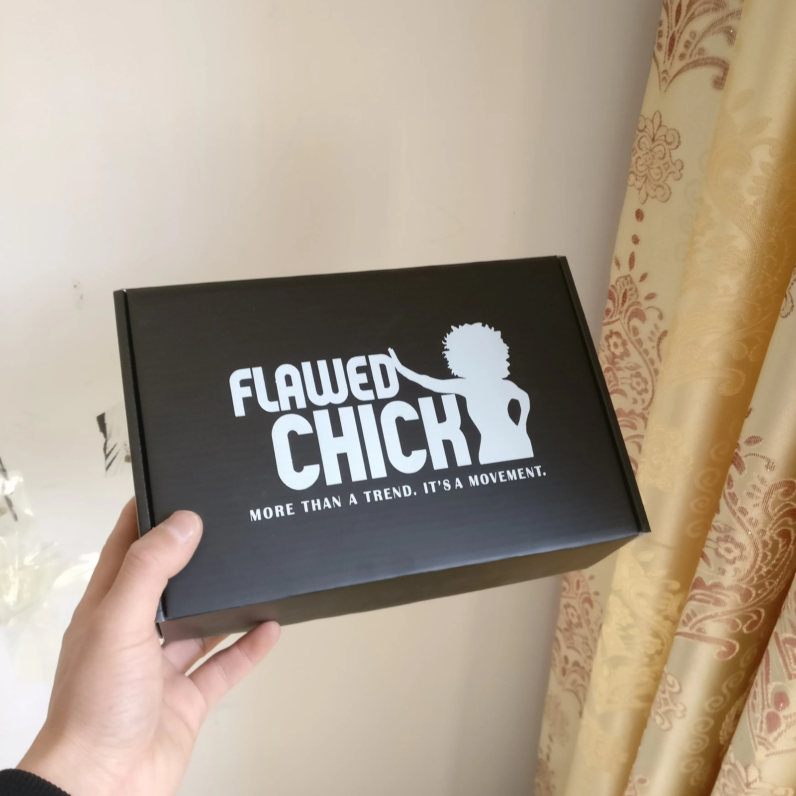 Custom Printed Gift Boxes with Corrugated Mailer box Packaging for Small Businesses Clothing Hair 240626