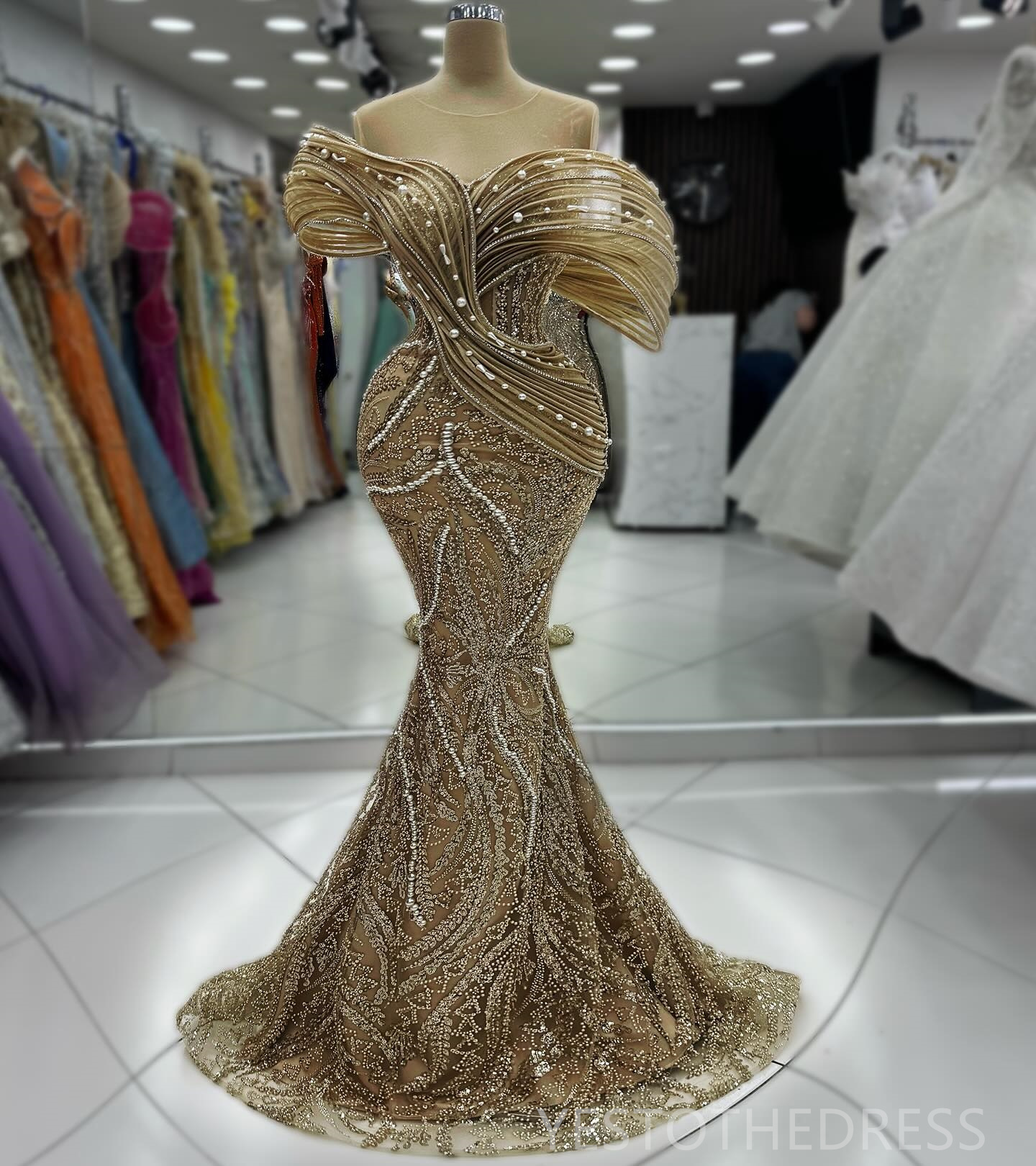 2024 Plus Size Gold Prom Dresses for Special Occasions Mermaid Promdress Formal Dresses for Women Sheer Neck Illusion Beaded Lace Rhinestone Engagemen