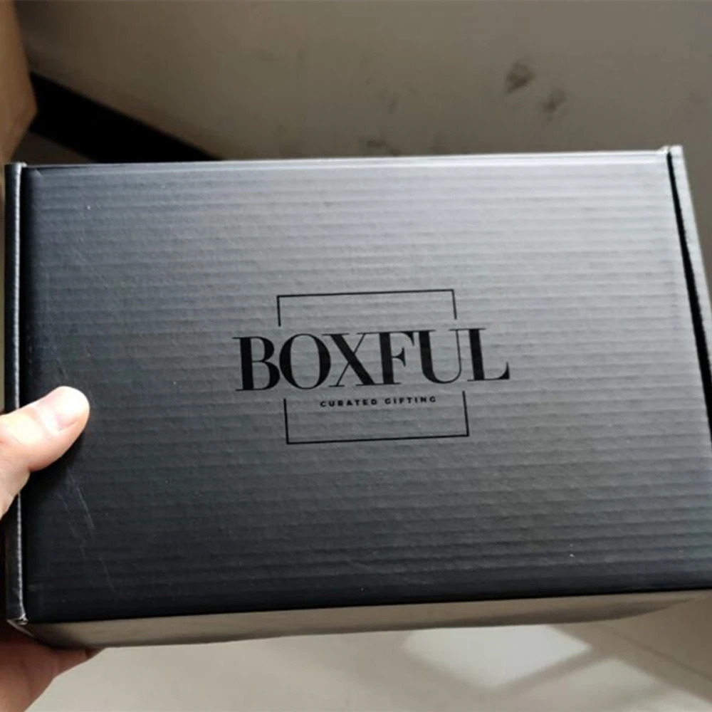 Custom Printed Gift Boxes with Corrugated Mailer box Packaging for Small Businesses Clothing Hair 240626