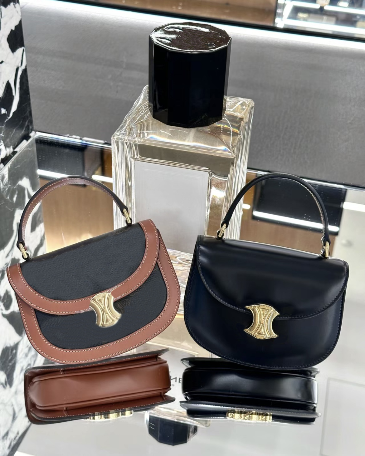 Designer bag Women's Tote Leather small bag Buckle saddle Bag Crossbody Bag Dinner Bag Mini bag